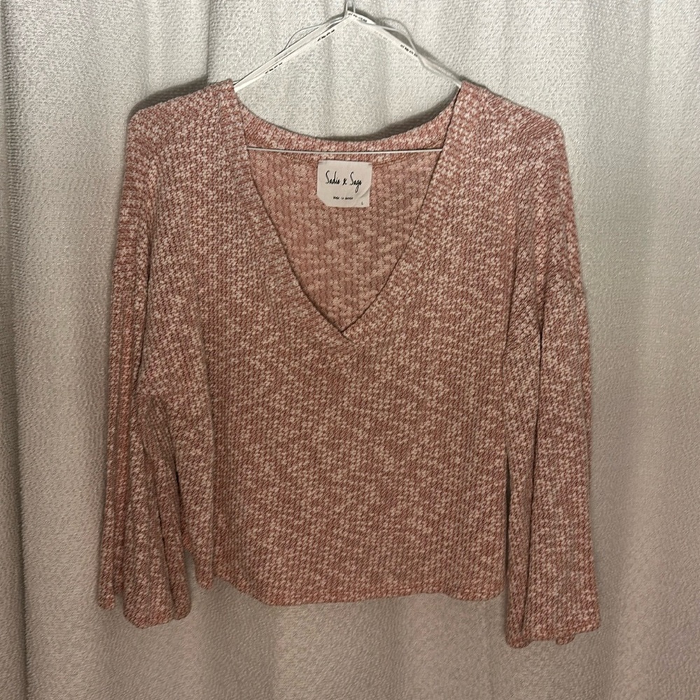 Sadie & Sage| Women’s Knit Bell Sleeve Top